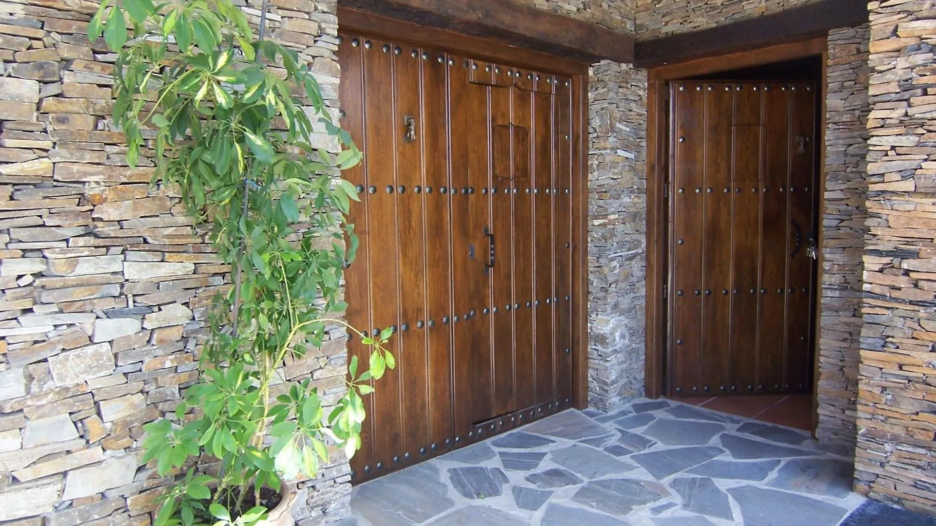 Nyaraló Gemuetliches Ferienhaus Mit Pool Und Garten Válor